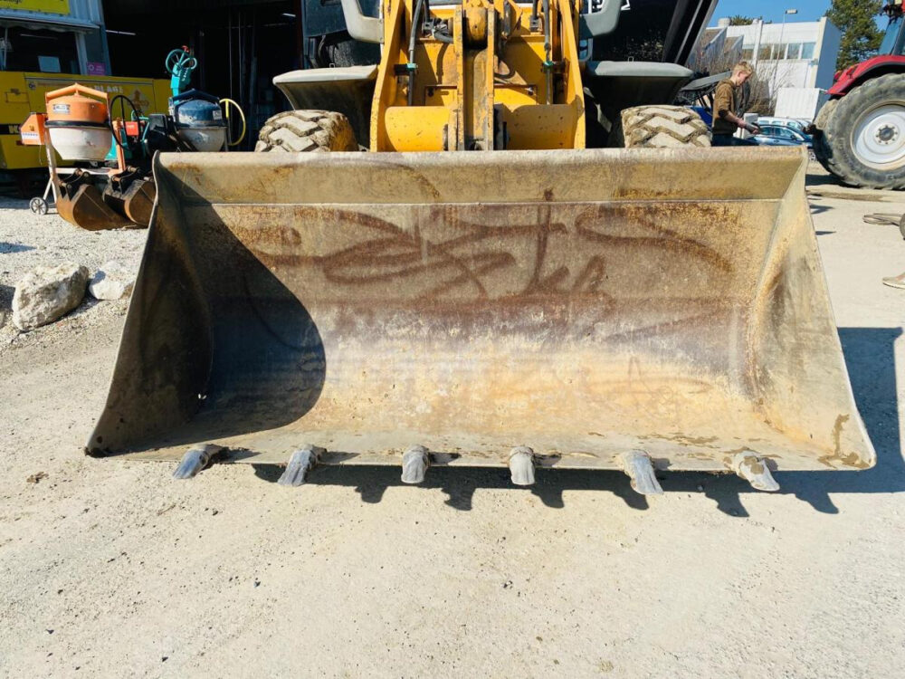 Chargeuse L524 10T sur pneus Liebherr – Image 8