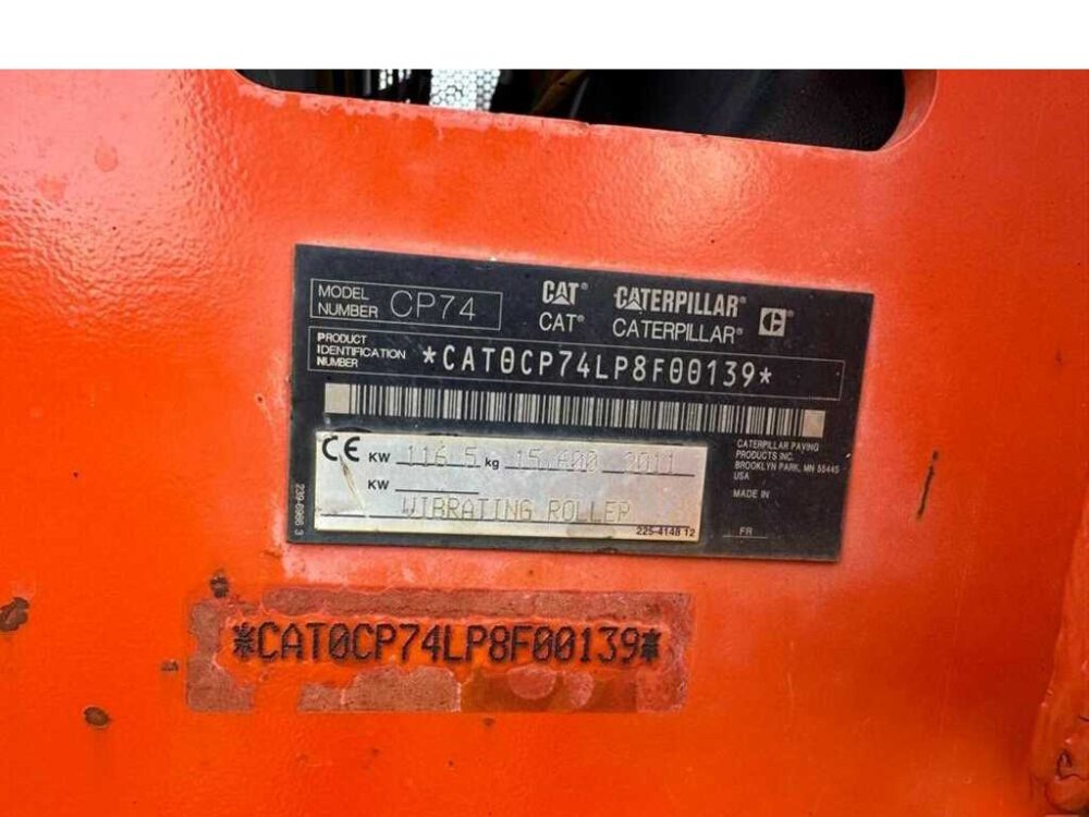 Caterpillar Compacteur CAT CP 74 monocylindre – Image 8
