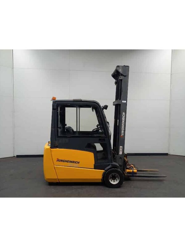 Chariot élévateur 2T électrique Jungheinrich levée 4m50