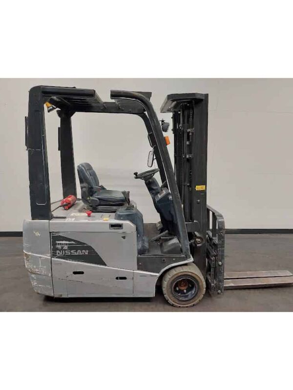 Chariot élévateur 1T8 électrique Nissan levée 4m75