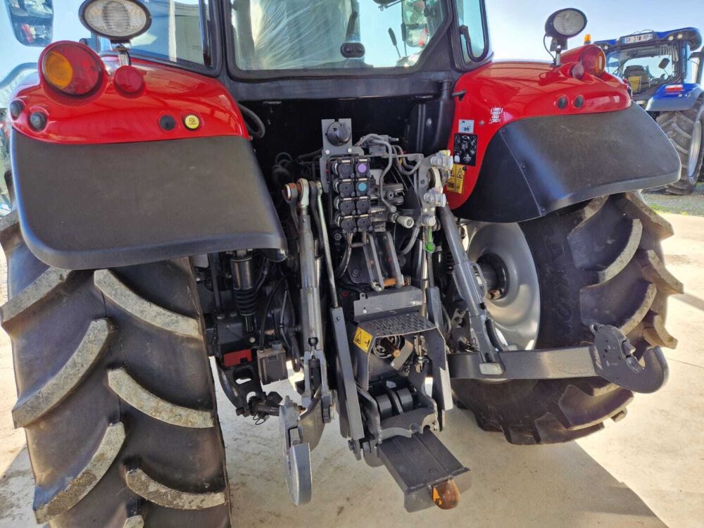 Tracteur 5711s Massey Ferguson – Image 11