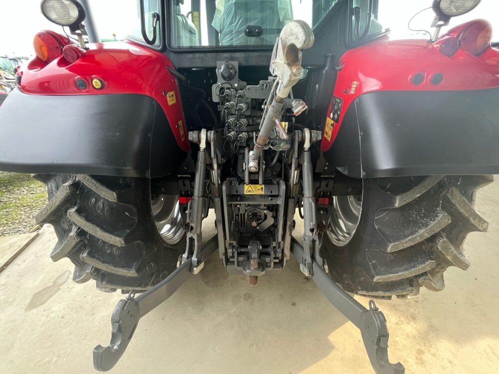 Tracteur 5711s Ferguson Massey – Image 8