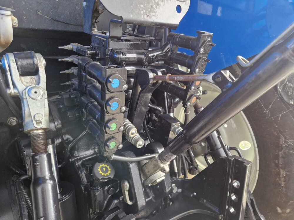 Tracteur Power Command New Holland T7.190 – Image 11