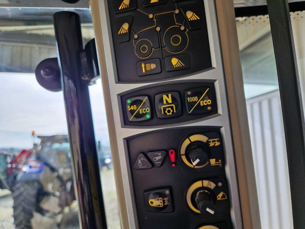 Tracteur Ferguson Massey 5710S – Image 20