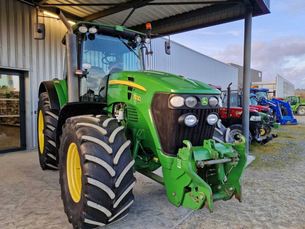 Tracteur Autoquad John deere 7930