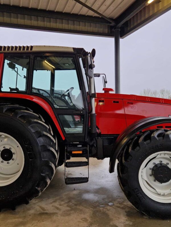 Tracteur 8350 Valtra